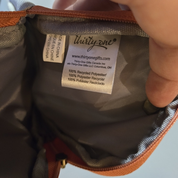 NWT Thirty-one Tech Pouch - Picture 3 of 6